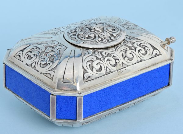 Silver and Enamel Singing Bird Box View 3